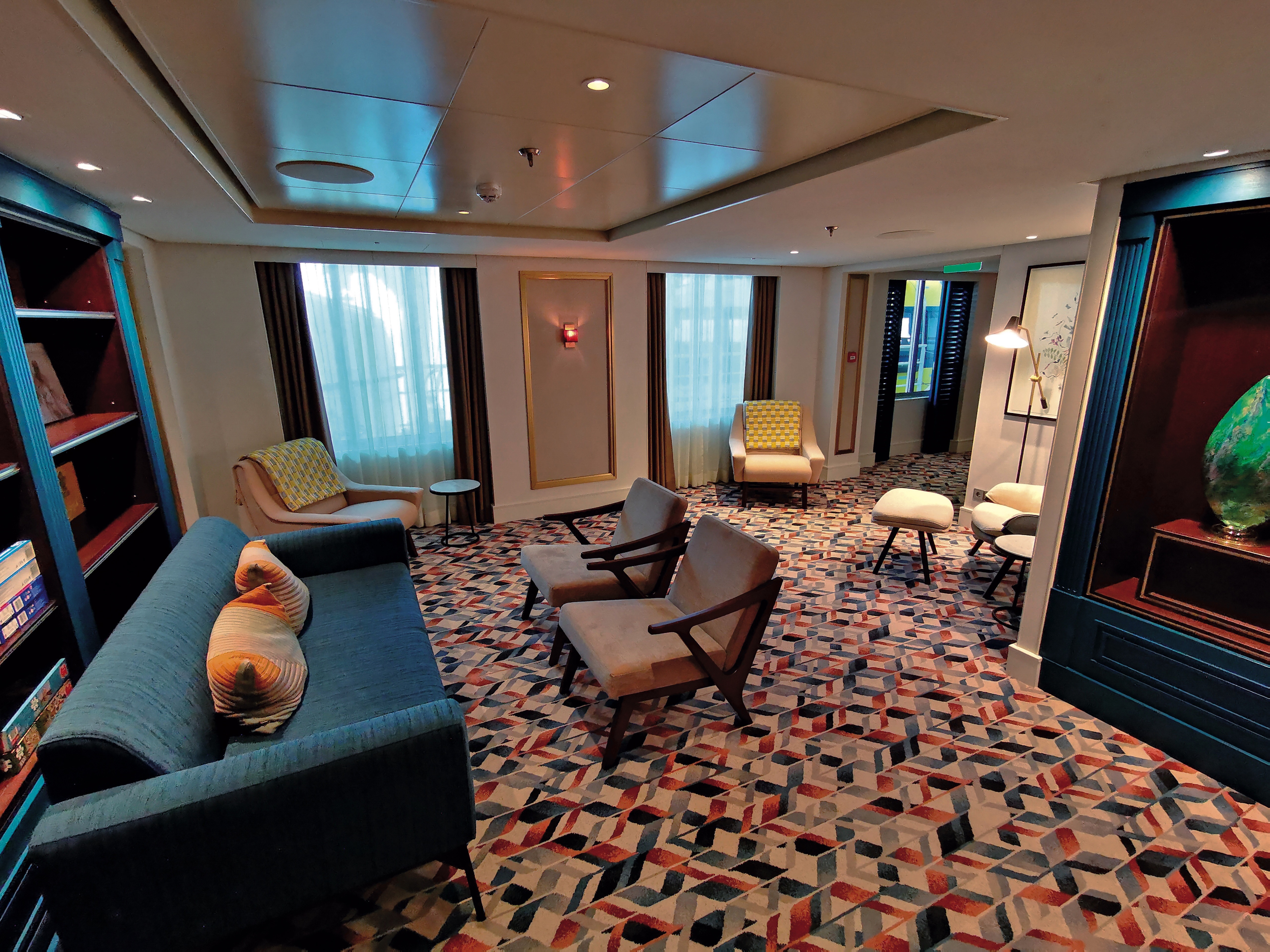 SAGA Cruises, Spirit of Discovery, The Library 1.jpg